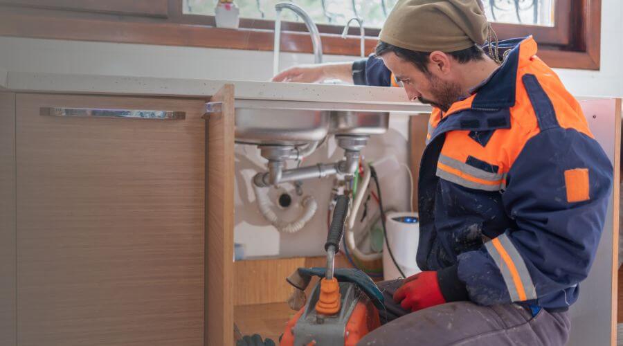 Local tankless water heater installation in Dubuque, IA